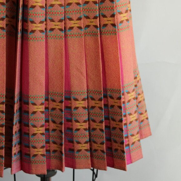 Vintage 1940s 1950s Tartan Skirt, JC Penney Wool Worsted Highland Plaid Pleated - Picture 4 of 10